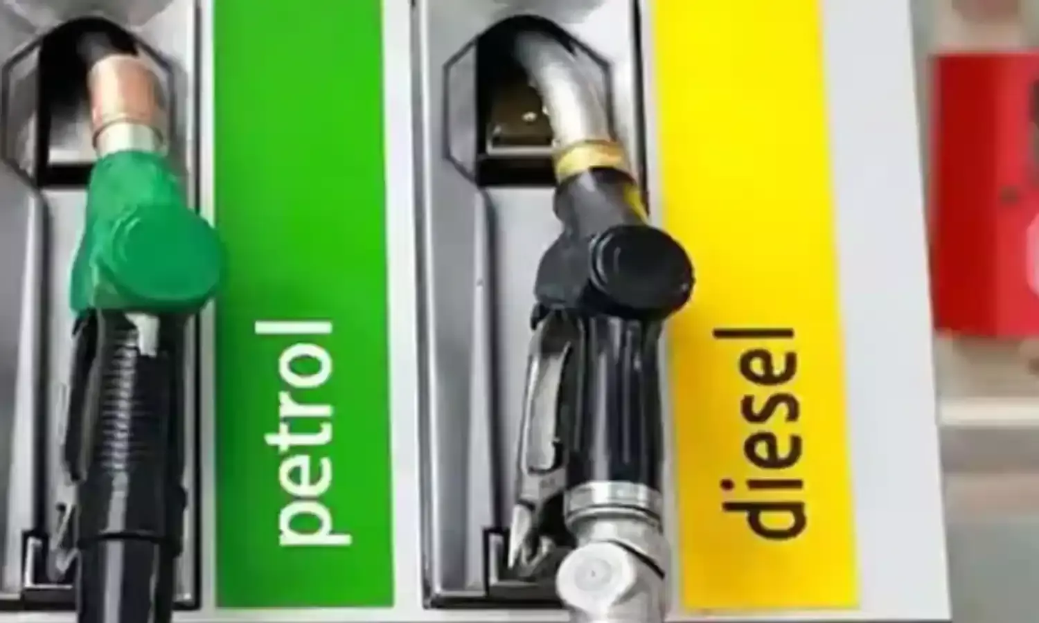 पेट्रोल-डीजल की कीमत स्थिर, कच्चा तेल 79 डॉलर प्रति बैरल के करीब