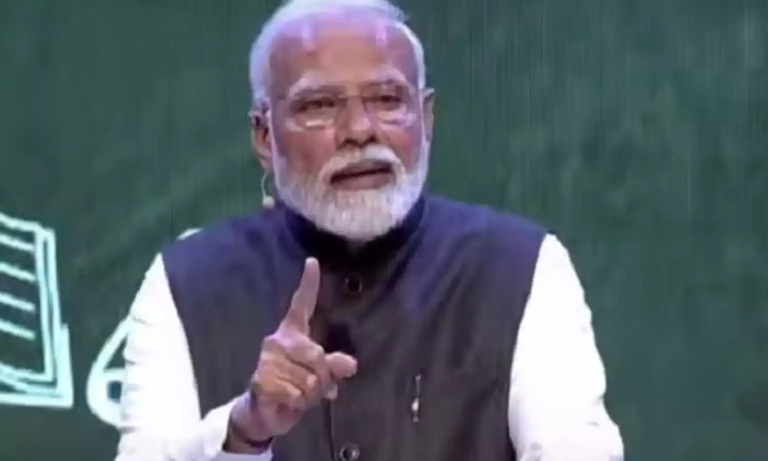 परीक्षा पे चर्चा: जिंदगी परीक्षाओं से कहीं बड़ी और गहरी है परीक्षा पे चर्चा: जिंदगी परीक्षाओं से कहीं बड़ी और गहरी है