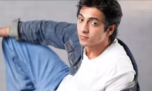 मोहित सूरी की यंग लव स्टोरी में नजर आएंगे अहान पांडे