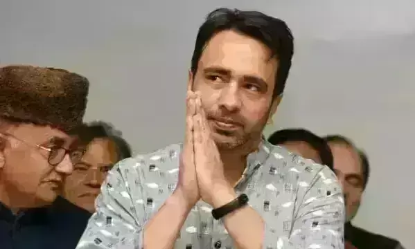 दादा चौधरी चरण सिंह को भारत रत्न मिलने पर जयंत चौधरी खुश, कहा - दिल जीत लिया दादा चौधरी चरण सिंह को भारत रत्न मिलने पर जयंत चौधरी खुश, कहा - दिल जीत लिया