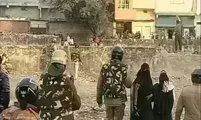 हल्द्वानी हिंसा में पांच की मौत, कर्फ्यू जारी, इंटरनेट सेवा बंद