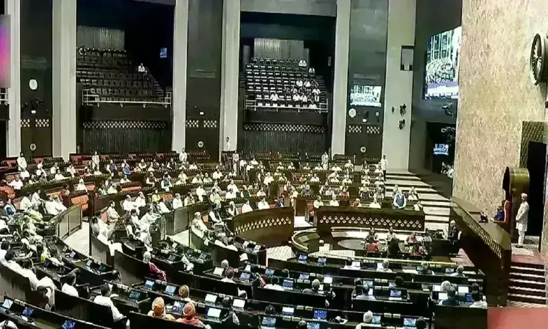 भाजपा ने जारी किया व्हिप, राज्यसभा सांसदों को शनिवार को उपस्थित रहने का निर्देश