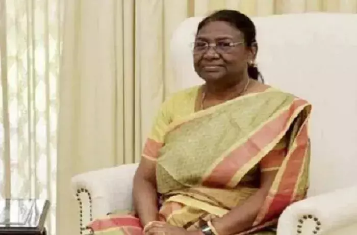 राष्ट्रपति द्रौपदी मुर्मू ने मेहंदीपुर बालाजी मंदिर में सवा घंटे तक की विशेष पूजा