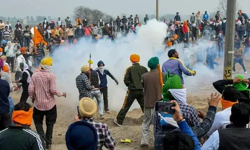 हिंसक किसान आंदोलन के निहितार्थ हिंसक किसान आंदोलन के निहितार्थ