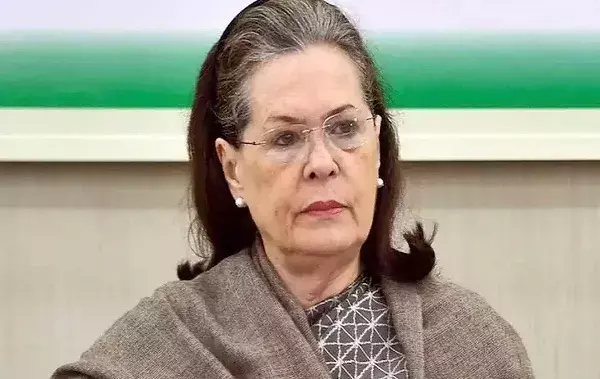 सोनिया ने क्यों दिया रायबरेली को भावनात्मक संदेश? सोनिया ने क्यों दिया रायबरेली को भावनात्मक संदेश?