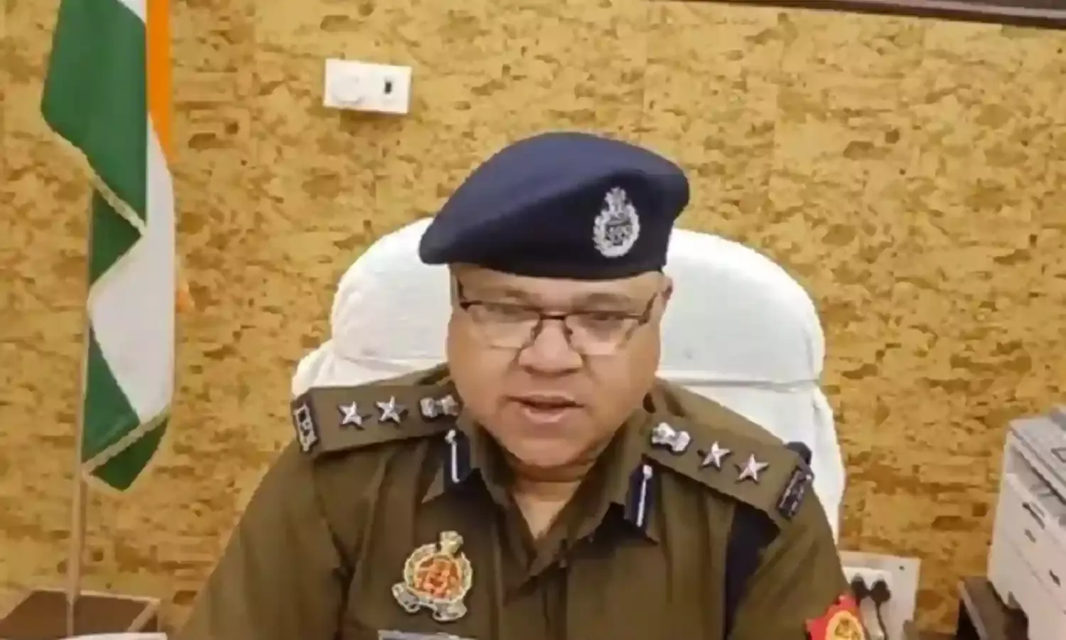 बलिया में गैंग बनाकर लगा रहे थे पुलिस भर्ती परीक्षा में सेंध, तीन गैंग के 11 लोग गिरफ्तार