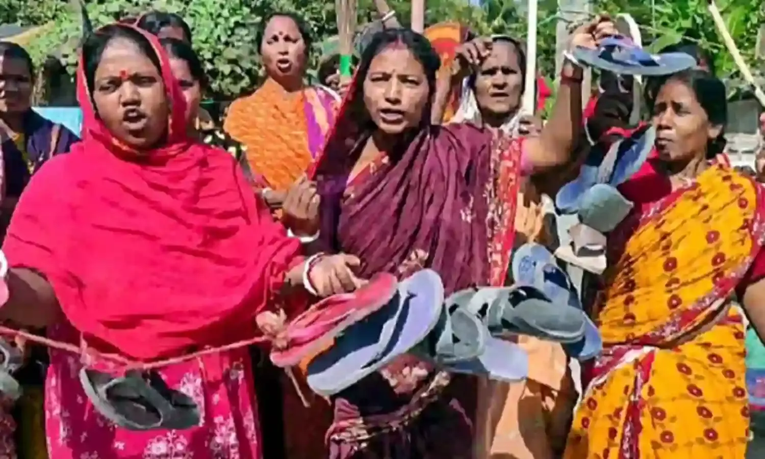 ममता राज में नहीं रखवाली, कदम-कदम पर अत्याचार के संदेशखाली ममता राज में नहीं रखवाली, कदम-कदम पर अत्याचार के संदेशखाली