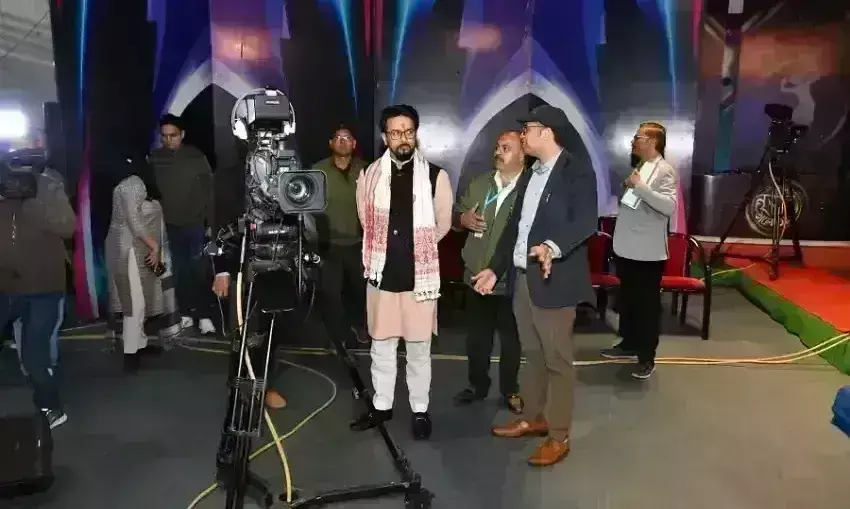 केन्द्रीय मंत्री अनुराग ठाकुर ने डीडी न्यूज के नए न्यूज प्रोडक्शन रूम का किया उद्घाटन