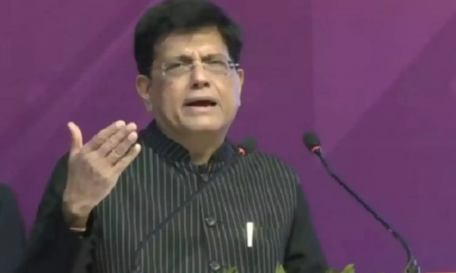 भारत की अर्थव्यवस्था को आगे ले जाने में उत्तर प्रदेश की अहम भूमिका: पीयूष गोयल भारत की अर्थव्यवस्था को आगे ले जाने में उत्तर प्रदेश की अहम भूमिका: पीयूष गोयल