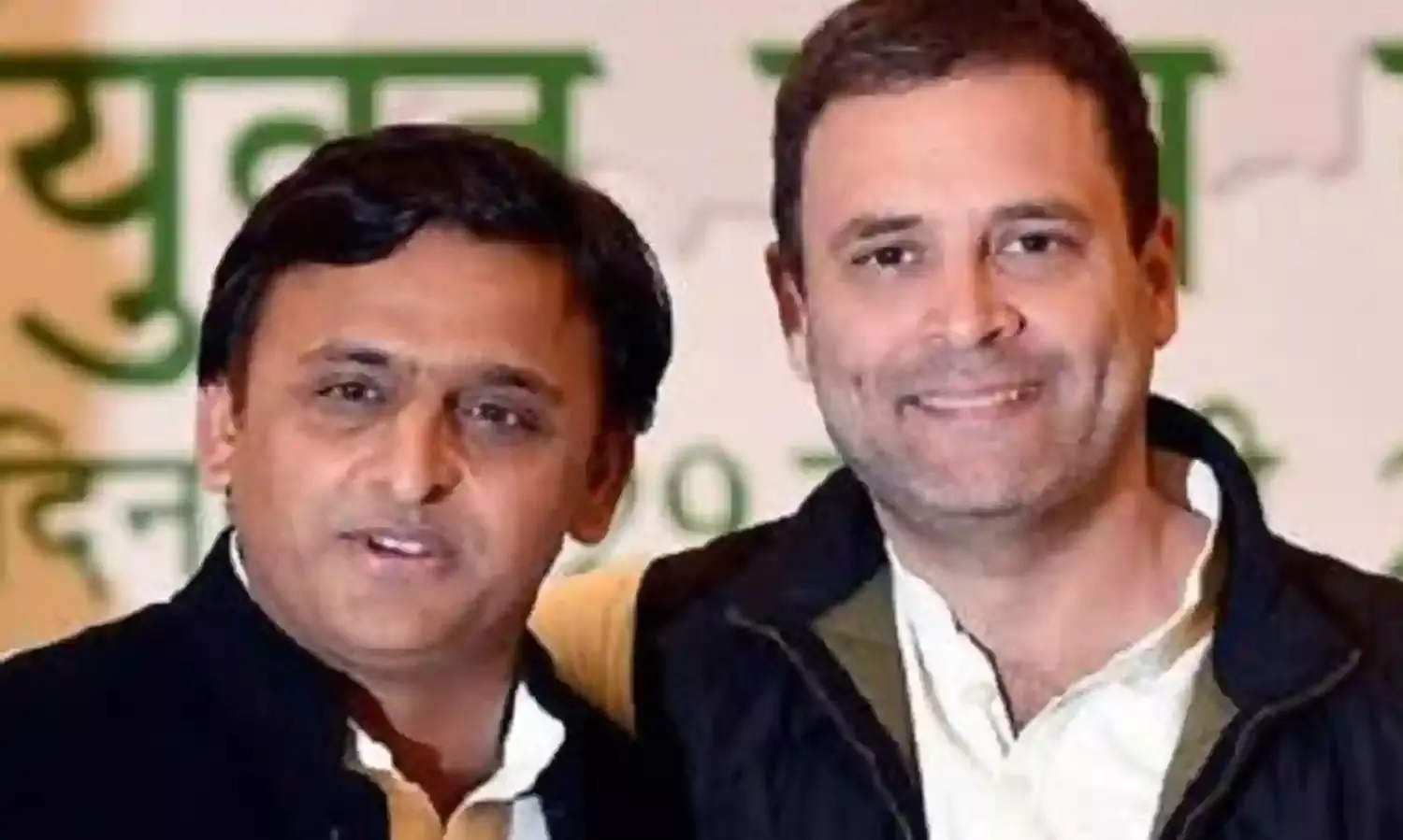 सीट बंटवारे पर अखिलेश के पीछे हटते ही सपा-कांग्रेस में गठबंधन होना तय सीट बंटवारे पर अखिलेश के पीछे हटते ही सपा-कांग्रेस में गठबंधन होना तय