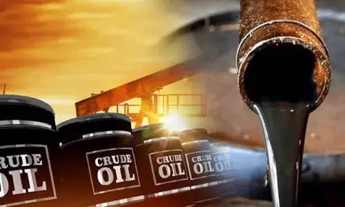 कच्चा तेल 82 डॉलर प्रति बैरल के करीब, पेट्रोल-डीजल की कीमत स्थिर