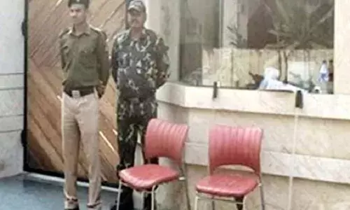 शराब घोटाला : छत्तीसगढ़ में 13 ठिकानों पर एसीबी एवं ईओडब्ल्यू का छापा