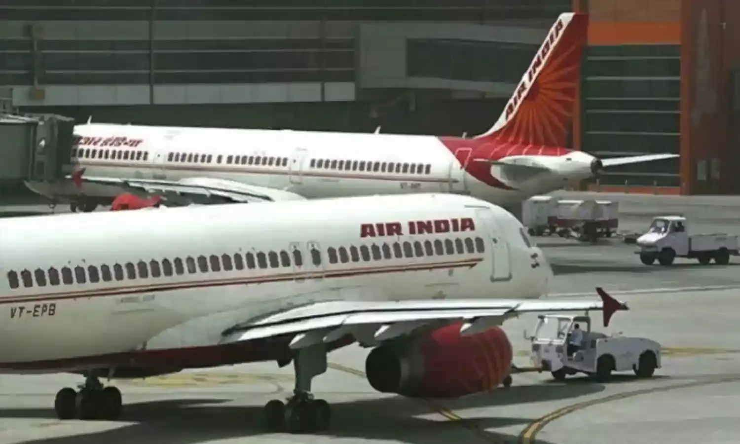 IGI एयरपोर्ट पर ATC सिस्टम में तकनीकी खराबी, 100 से अधिक उड़ानें प्रभावित