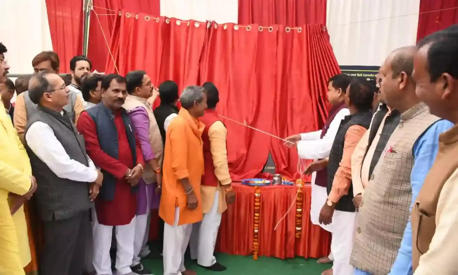 ग्वालियर में 116 करोड़ लागत के 86 विकास कार्यों का हुआ लोकार्पण व शिलान्यास ग्वालियर में 116 करोड़ लागत के 86 विकास कार्यों का हुआ लोकार्पण व शिलान्यास