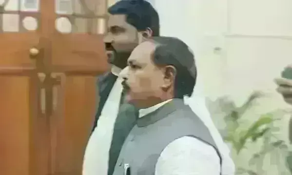 बिहार में महागठबंधन को बड़ा झटका, राजद विधायक भरत बिंद भाजपा में शामिल बिहार में महागठबंधन को बड़ा झटका, राजद विधायक भरत बिंद भाजपा में शामिल