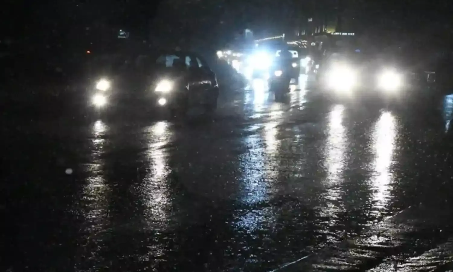 मध्‍यप्रदेश: भोपाल, हरदा, नर्मदापुरम में बारिश, 21 जिलों में ओले-बारिश का अलर्ट