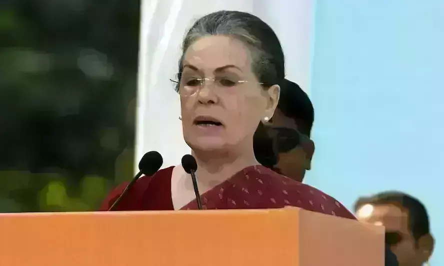 नेहरू-गांधी खानदान की राजनीतिक विरासत को आगे बढ़ाने के लिए सोनिया गांधी संभालेंगी चुनावी जिम्मेदारी
