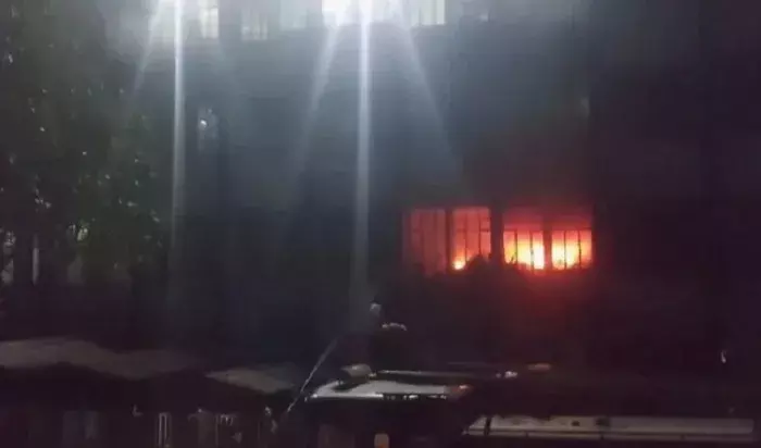 धनबाद के अस्पताल में आग लगी, मरीजों को सुरक्षित निकाला