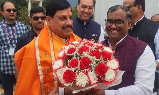 मप्र के मुख्यमंत्री लखनऊ में सपा पर गरजे, कहा -  अखिलेश धीरे-धीरे यादवों को मुसलमान बनाने कि राह पर