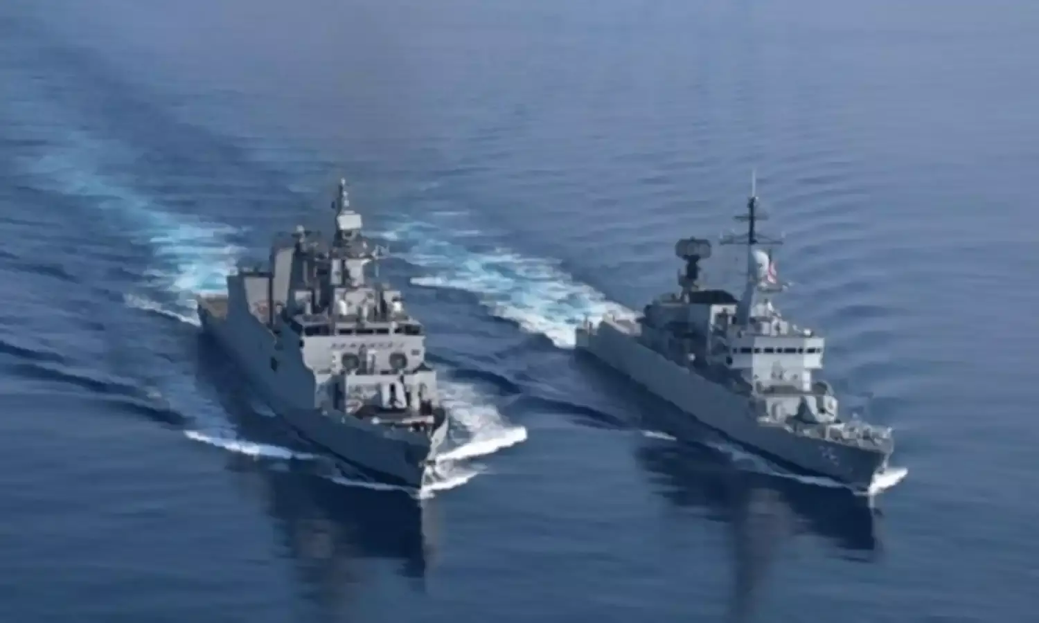 भारत-मलेशिया का द्विपक्षीय अभ्यास ‘समुद्र लक्ष्मण’ स्टीम पास्ट के साथ खत्म भारत-मलेशिया का द्विपक्षीय अभ्यास ‘समुद्र लक्ष्मण’ स्टीम पास्ट के साथ खत्म