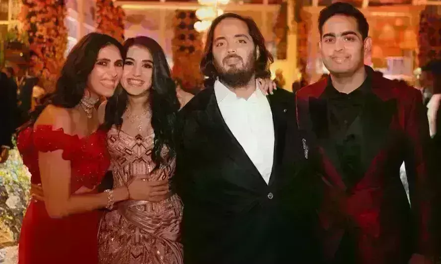 तीन दिन बाद खत्म हुआ अनंत अंबानी-राधिका मर्चेंट का प्री-वेडिंग समारोह, लौटने लगे मेहमान