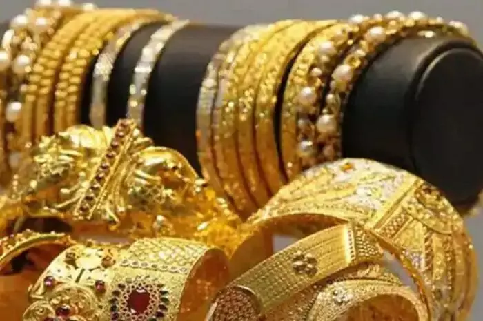 सर्राफा बाजार में आज फिर तेजी का माहौल, सोना और चांदी की बढ़ी चमक
