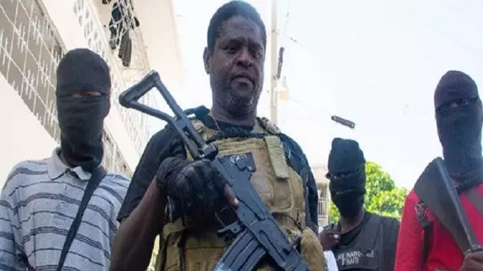 हैती के प्रधानमंत्री एरियल हेनरी को पद न छोड़ने पर नरसंहार की चेतावनी हैती के प्रधानमंत्री एरियल हेनरी को पद न छोड़ने पर नरसंहार की चेतावनी