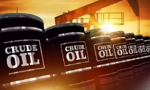 कच्चा तेल लगभग 83 डॉलर प्रति बैरल , पेट्रोल-डीजल की कीमत स्थिर