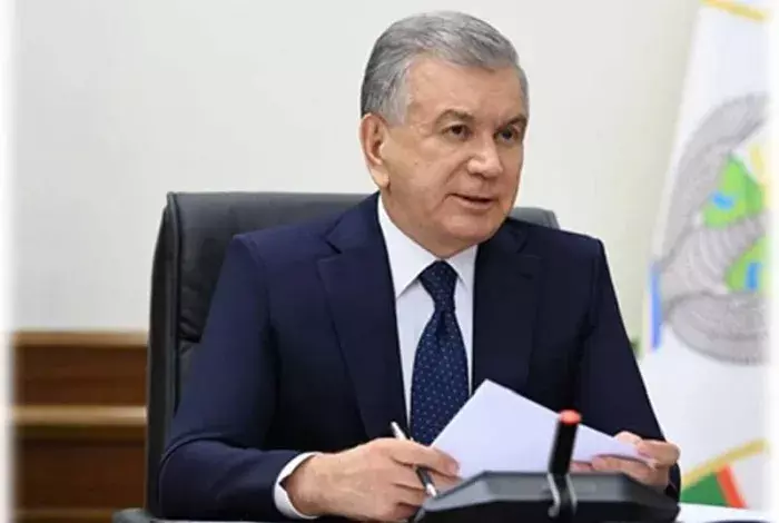 पेरू के प्रधानमंत्री अल्बर्टो ओटारोला का इस्‍तीफा