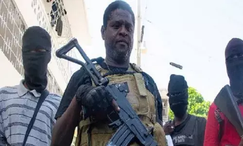 हैती के प्रधानमंत्री एरियल हेनरी को पद न छोड़ने पर नरसंहार की चेतावनी हैती के प्रधानमंत्री एरियल हेनरी को पद न छोड़ने पर नरसंहार की चेतावनी