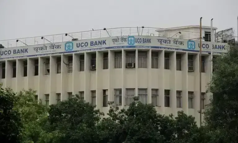 UCO Bank में सामने आई 820 करोड़ की गड़बड़ी, CBI ने 67 स्थानों  पर मारा छापा