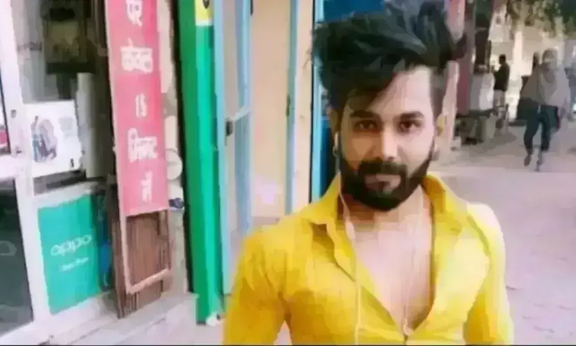 अंकित सक्सेना के हत्यारों को कोर्ट ने सुनाई उम्रकैद की सजा, प्रेमिका के परिजनों ने काटा था गला अंकित सक्सेना के हत्यारों को कोर्ट ने सुनाई उम्रकैद की सजा, प्रेमिका के परिजनों ने काटा था गला