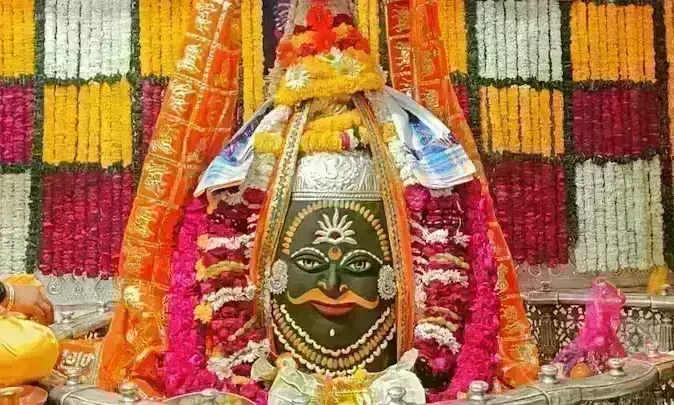 शिवरात्रि पर महाकालेश्वर मंदिर में दिन में होगी भस्मारती, 02:30 बजे खुलेगे पट शिवरात्रि पर महाकालेश्वर मंदिर में दिन में होगी भस्मारती, 02:30 बजे खुलेगे पट