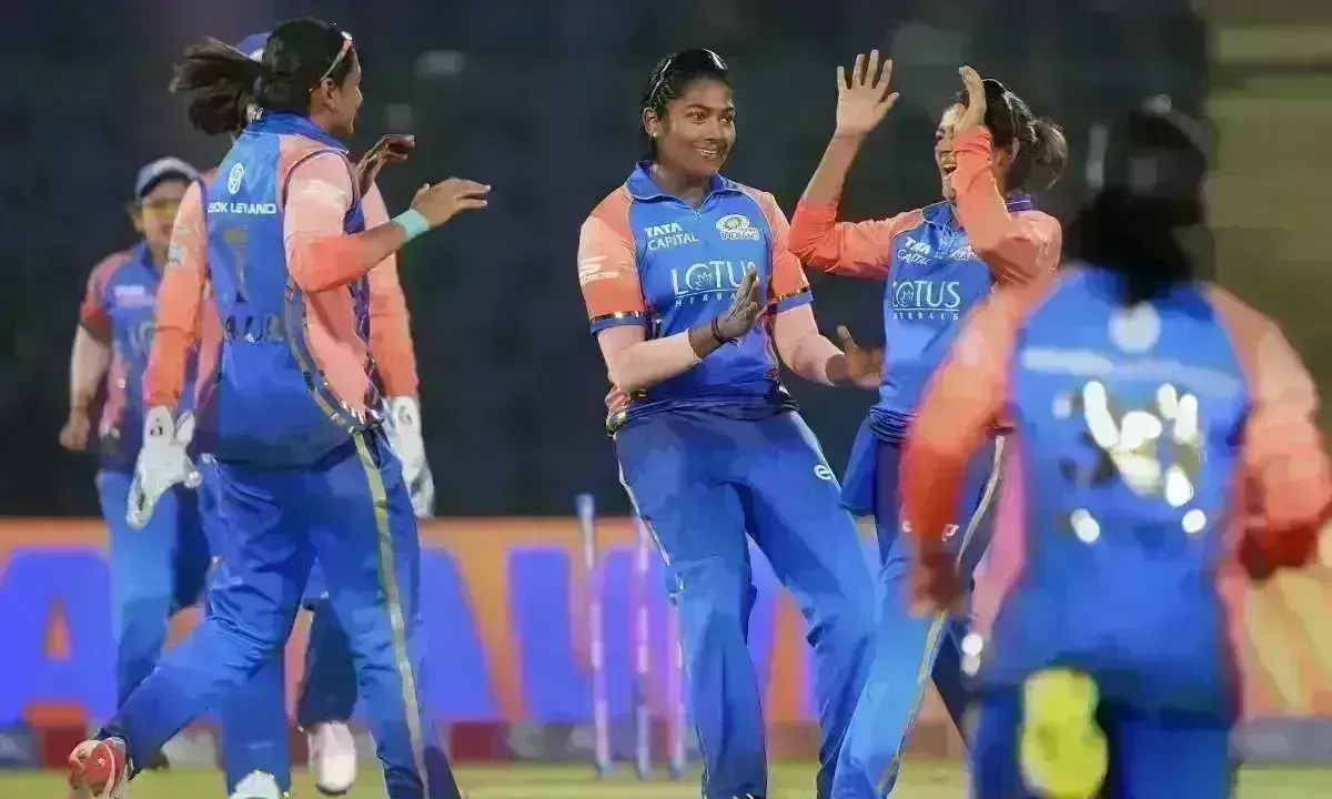 WPL 2024 : मुंबई इंडियंस ने यूपी वॉरियर्स को 42 रनों से हराया, अंक तालिका में दूसरे स्थान पर पहुंची