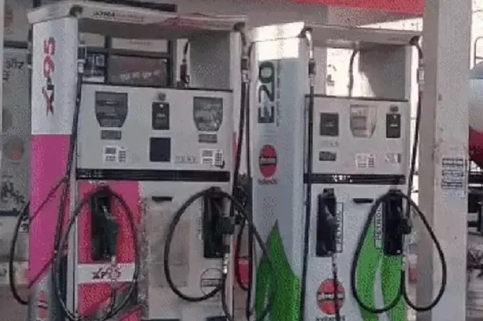 राजस्थान में पेट्रोल पंप की हड़ताल रविवार से, सचिवालय घेरने की चेतावनी