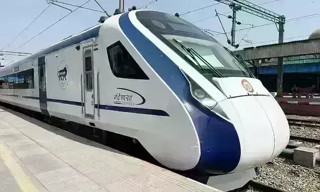 सबसे तेज फर्राटा भरने वाली ट्रेन को हुआ एक वर्ष, भोपाल से ग्वालियर का सफर बन जाता है खास