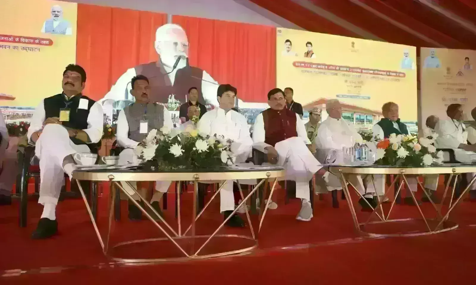 प्रधानमंत्री ने मप्र को दी सौगात, ग्वालियर-जबलपुर के नए एयर टर्मिनल का किया उद्घाटन