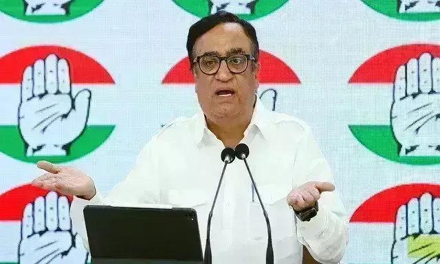 कांग्रेस आयकर मामले में पहुंची दिल्ली हाई कोर्ट, 105 करोड़ की वसूली पर रोक लगाने की मांग