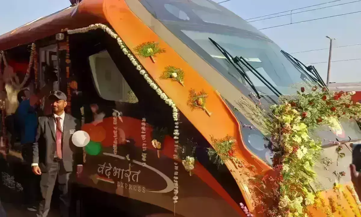 वंदे भारत में टिकट बुकिंग शुरू, 1250 रुपए में पहुंचेंगे ग्वालियर से खजुराहो