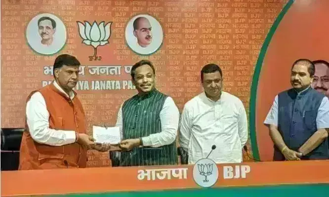 उप्र में कांग्रेस को बड़ा झटका,  राष्ट्रीय सचिव अजय कपूर भाजपा में शामिल