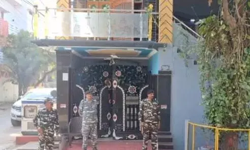 उत्तरप्रदेश : सपा नेता गायत्री प्रजापति के ठिकानों पर ईडी की रेड, मनी लांड्रिंग के शिकंजे में बेटे और करीबी