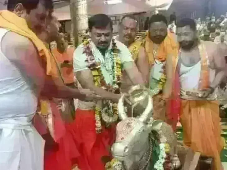 हैदराबाद के विधायक टी राजा सिंह ने किए महाकाल के दर्शन, कहा - जल्द लागू होगी NRC