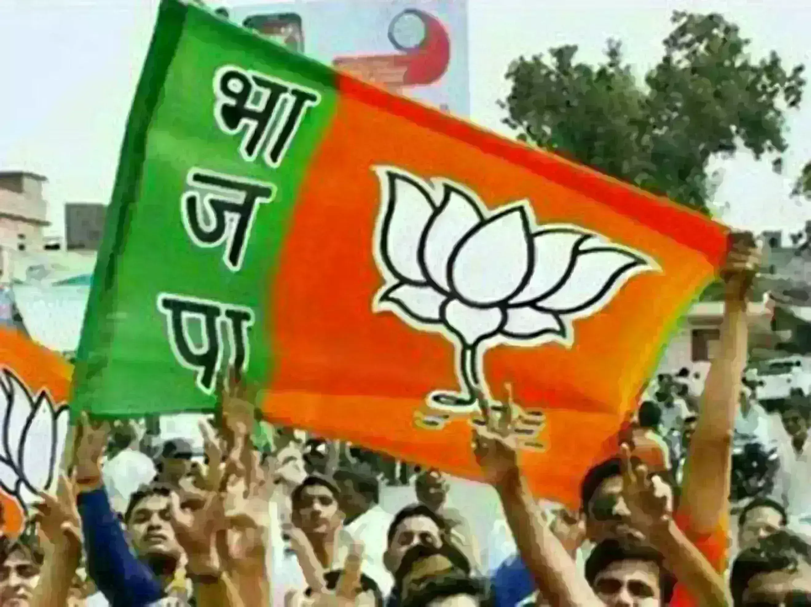 बीजेपी नेताओं के इस्तीफों की लगी झड़ी, कोई लाइव आकार रोया किसी ने निर्दलीय लड़ने का किया ऐलान