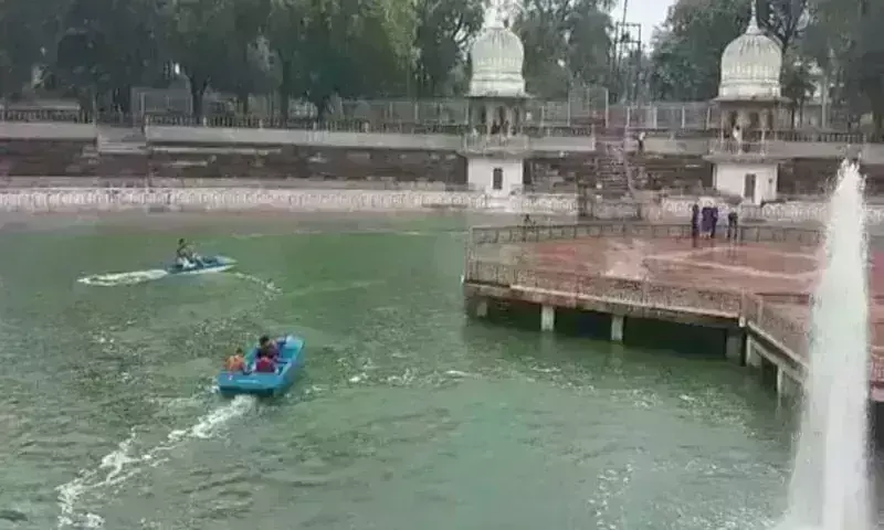 ग्वालियर में बदहाल बैजाताल, 11 करोड़ रुपए बर्बाद, पत्थर की जालियां टूटीं, रेलिंग-पाथवे भी उखड़े