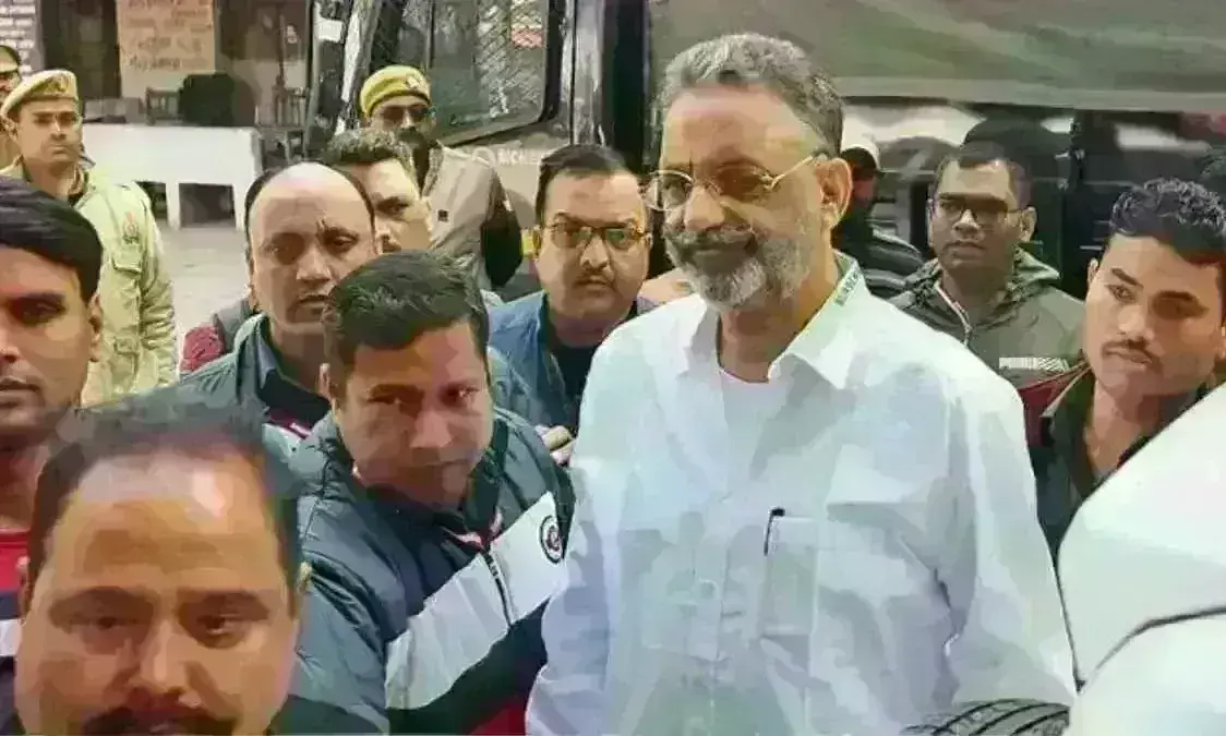 जेल में माफिया मुख्तार की तबीयत बिगड़ी, अस्पताल में भर्ती