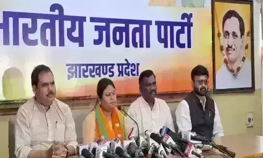 सीता सोरेन ने पति की मौत को बताया संदेहास्पद, उच्च स्तरीय जांच की मांग की सीता सोरेन ने पति की मौत को बताया संदेहास्पद, उच्च स्तरीय जांच की मांग की