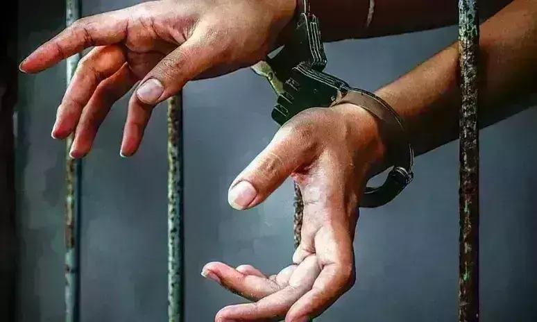 एके-47 के टैटू बनाये गैंग के दो सदस्यों गिरफ्तार, पिता पर भी कट्टा अड़ाकर पीटते