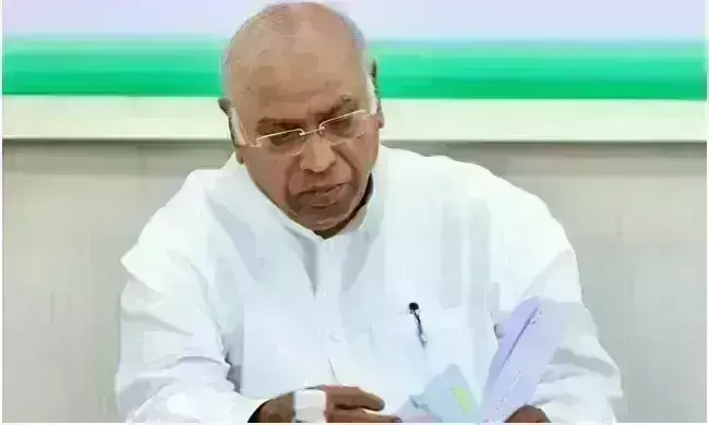 कांग्रेस ने 4 राज्यों की 17 सीटों पर घोषित किए उम्मीदवार, मप्र की ग्वालियर-मुरैना अभी भी होल्ड पर