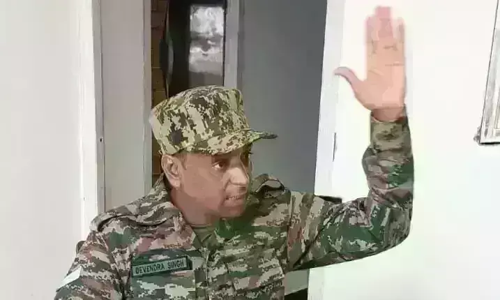 ग्वालियर में फौजी को नशीला पदार्थ पिलाया, चेन मोटर साइकिल लेकर भागा ग्वालियर में फौजी को नशीला पदार्थ पिलाया, चेन मोटर साइकिल लेकर भागा