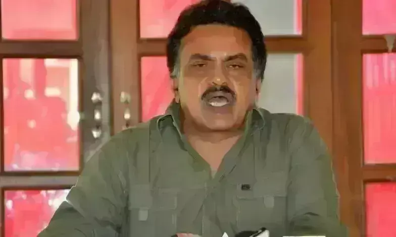 पूर्व सांसद संजय निरुपम कांग्रेस से निष्कासित, शिंदे समूह में शामिल होने की संभावना